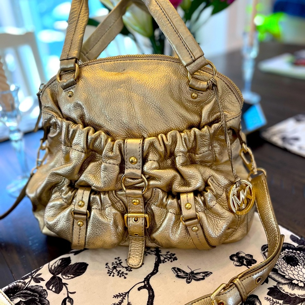 michael kors handbag metallic gold. Mint Condition!